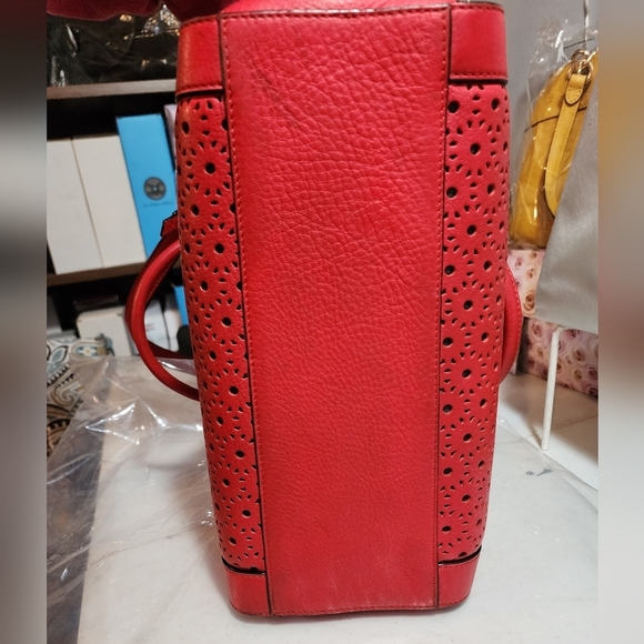 GUC  KATE SPADE (RARE SAMPLE  ) certified authentic - Picture 4 of 16